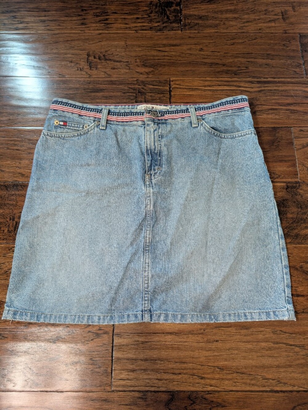 Tommy Hilfiger Jeans Vintage Y2K 2002 Light Blue Denim Skirt Size 10